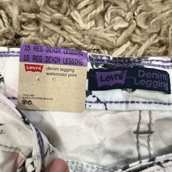 ‼️ NWT Levis denim lagging watercolor print kids size 10,16 reg - Picture 3 of 9